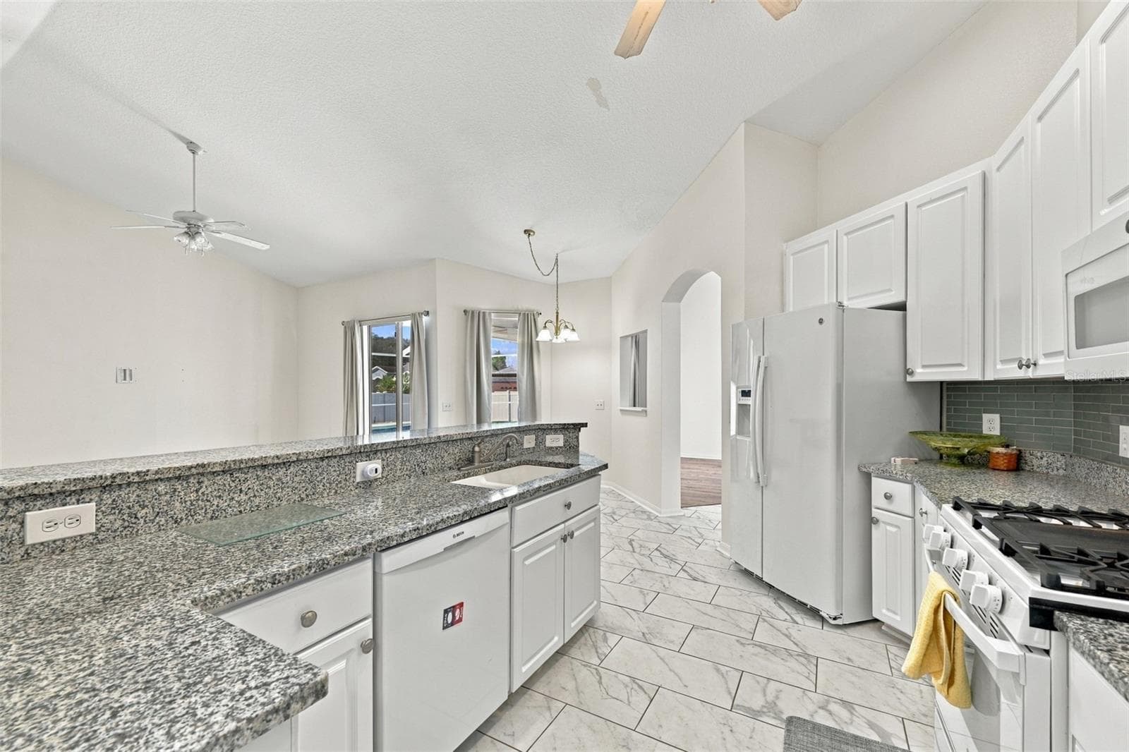Single Family Residence at 4307 BROOKE DR, VALRICO, photo 20 of 57