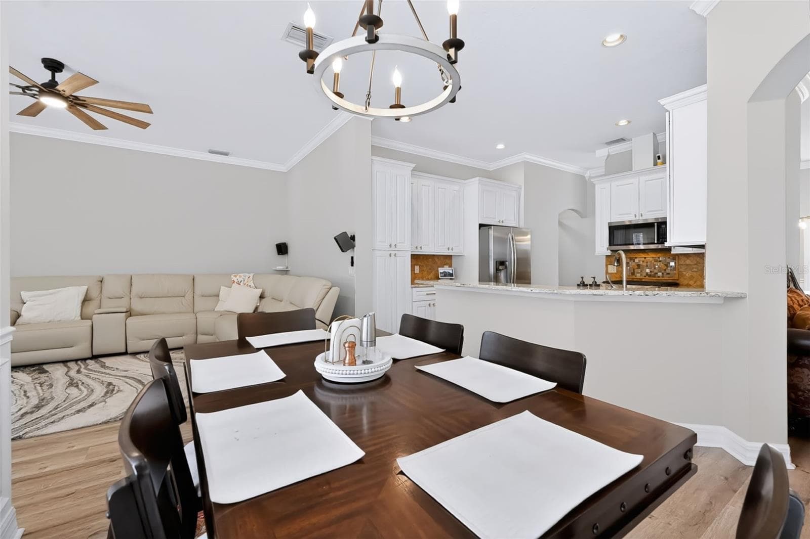 Single Family Residence at 12541 LEATHERLEAF DR, TAMPA, photo 11 of 38
