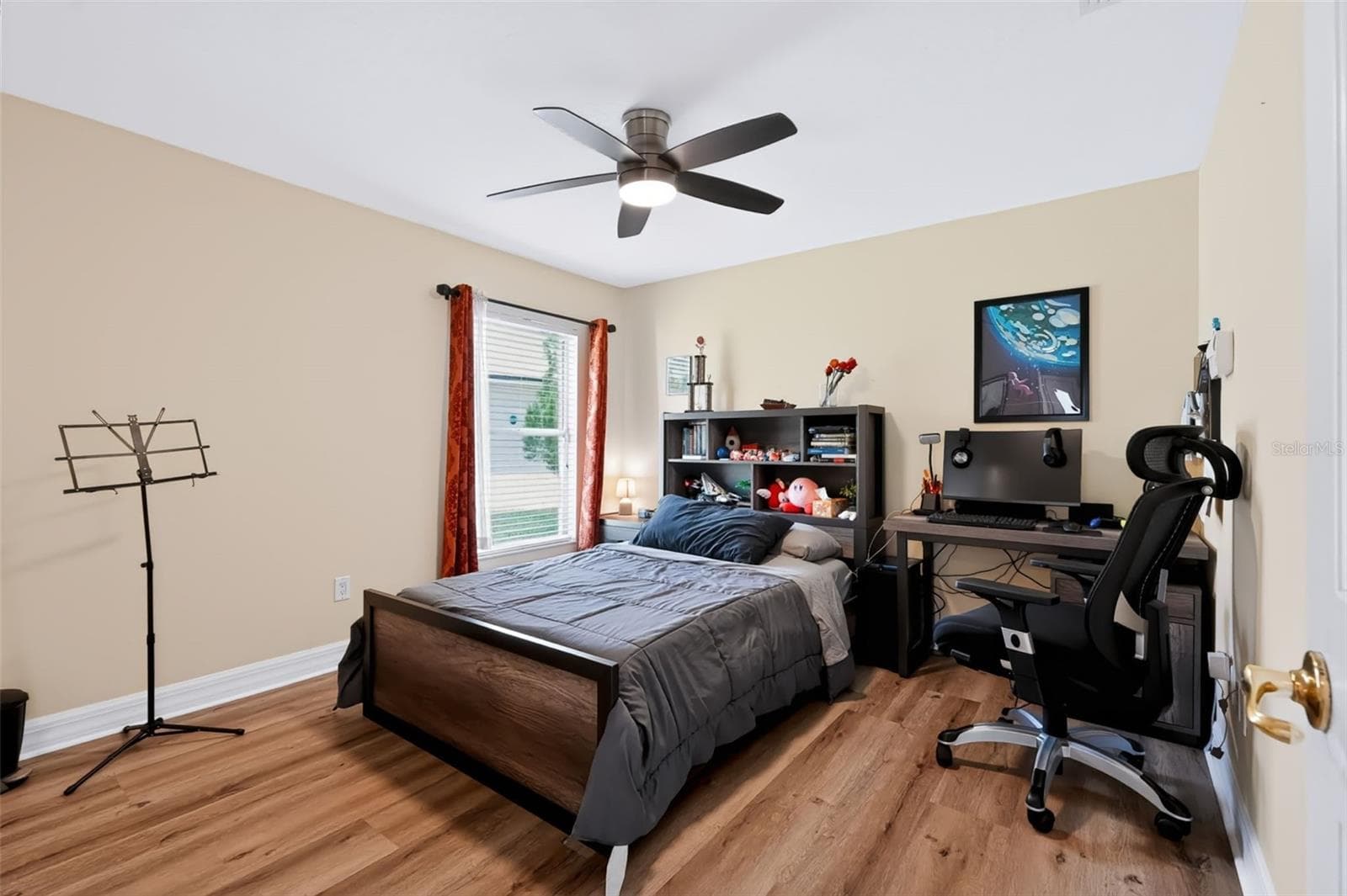 Single Family Residence at 12541 LEATHERLEAF DR, TAMPA, photo 22 of 38