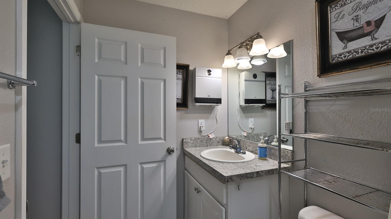 Single Family Residence at 1565 SCHAUB AVE, ORANGE CITY, photo 21 of 28