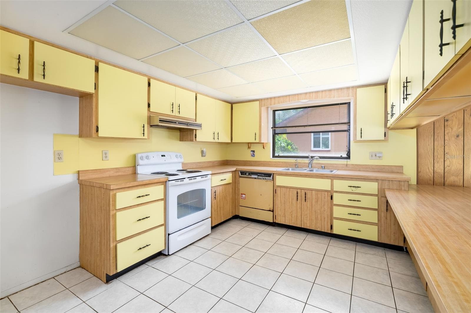 Single Family Residence at 3065 RINGWOOD MDW, SARASOTA, photo 12 of 38