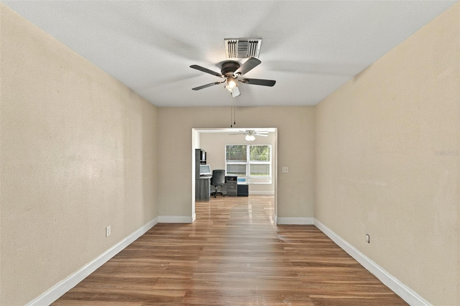 Single Family Residence at 702 CAMELLIA CT, SEFFNER, photo 8 of 45