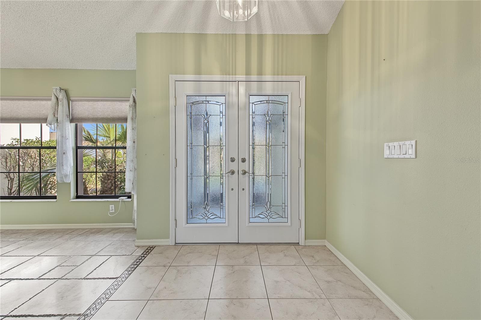 Single Family Residence at 1382 OVERLAND DR, SPRING HILL, photo 8 of 49