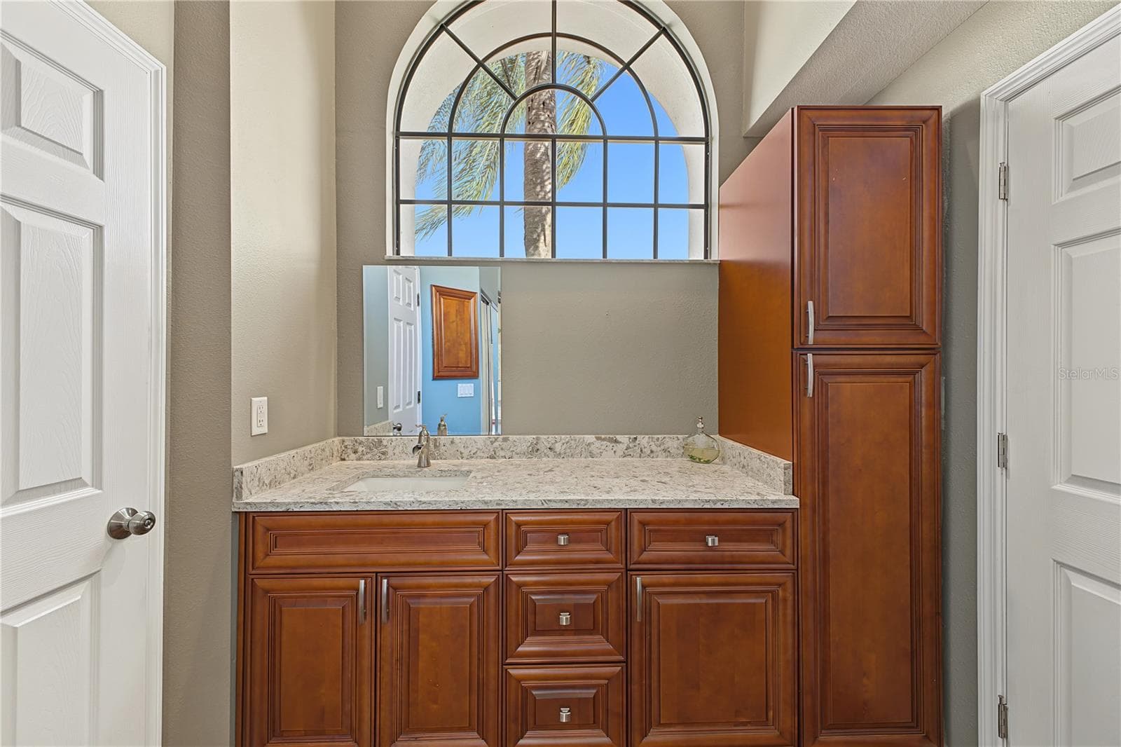Single Family Residence at 1382 OVERLAND DR, SPRING HILL, photo 32 of 49