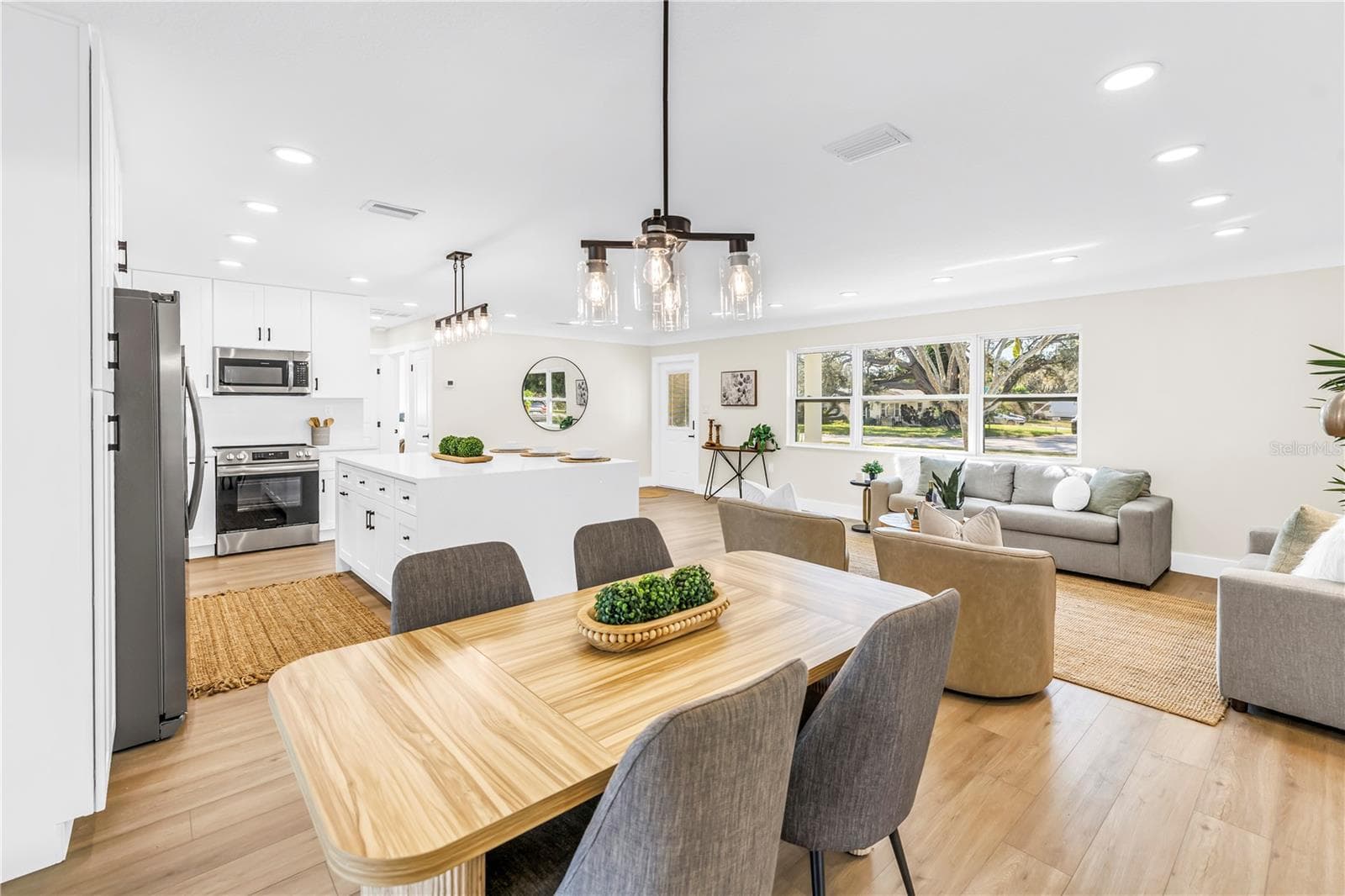 Single Family Residence at 5201 62ND ST N, ST PETERSBURG, photo 19 of 54
