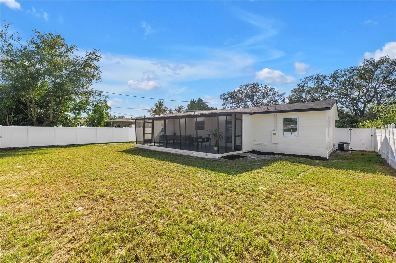 Single Family Residence at 5201 62ND ST N, ST PETERSBURG, photo 44 of 54