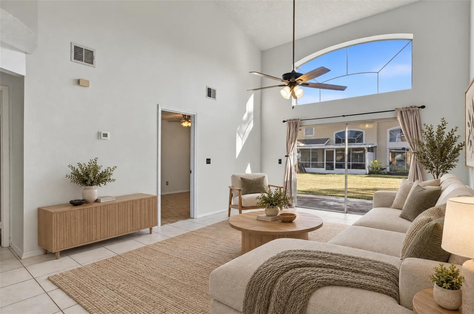 Virtually Staged - 3117 SANDY SHORE LN, KISSIMMEE