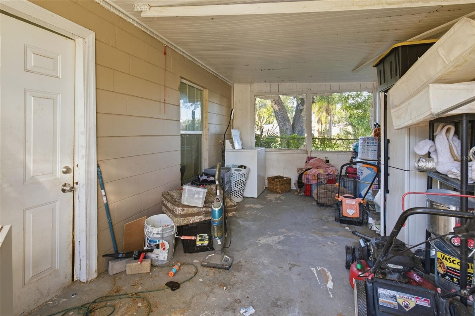 Porch - 6124 NUNDY AVE, GIBSONTON