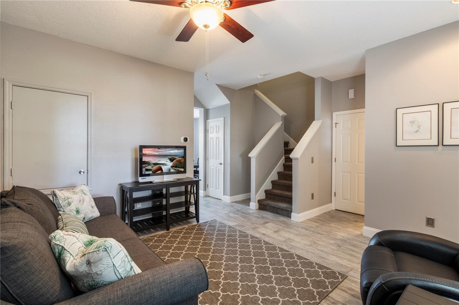 Living room - 8516 DANFORTH DR, WINDERMERE