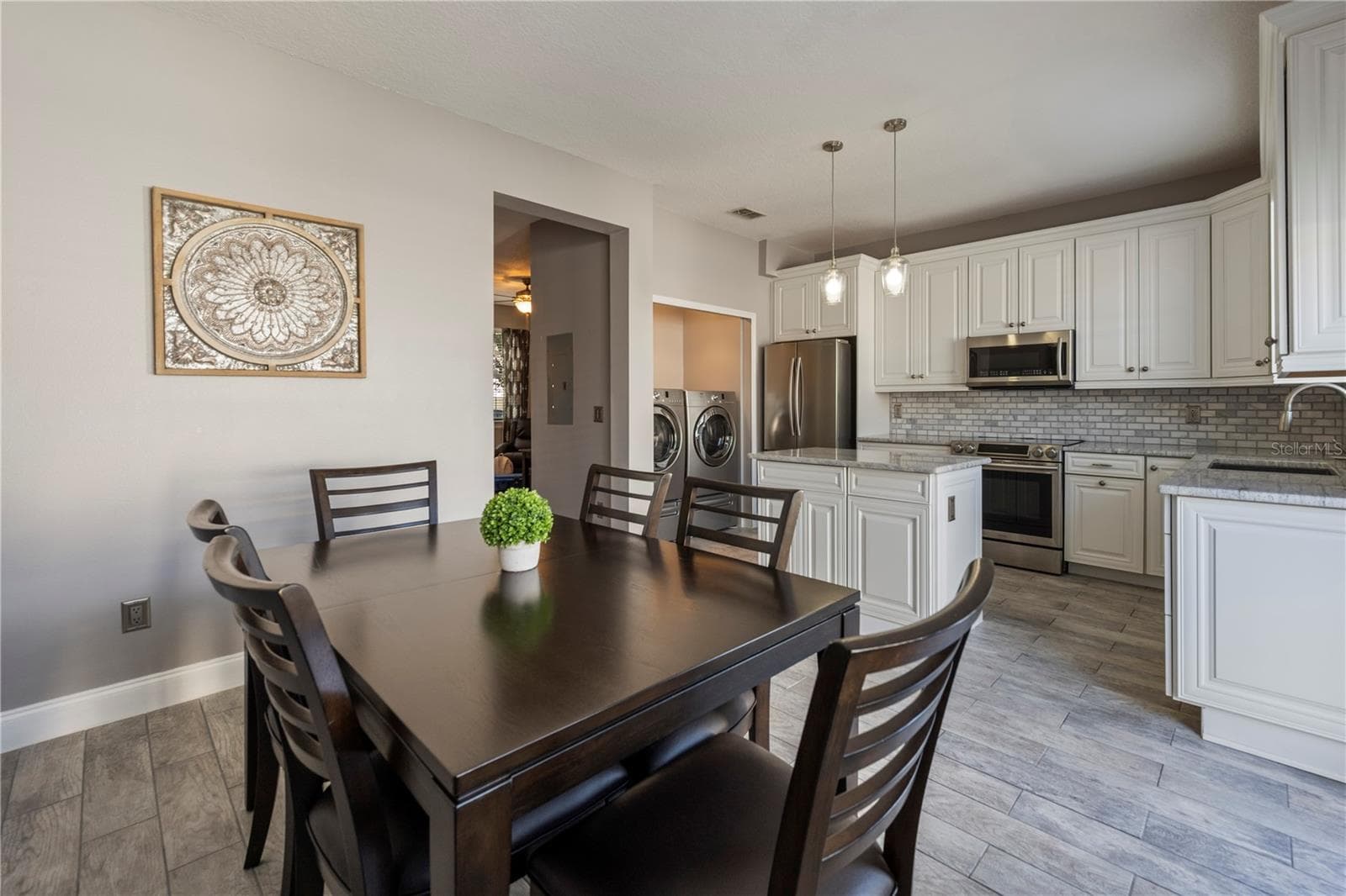Kitchen with Dinette space - 8516 DANFORTH DR, WINDERMERE