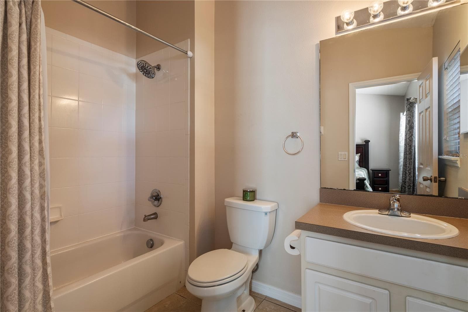 Bedroom 2 Bathroom - 8516 DANFORTH DR, WINDERMERE