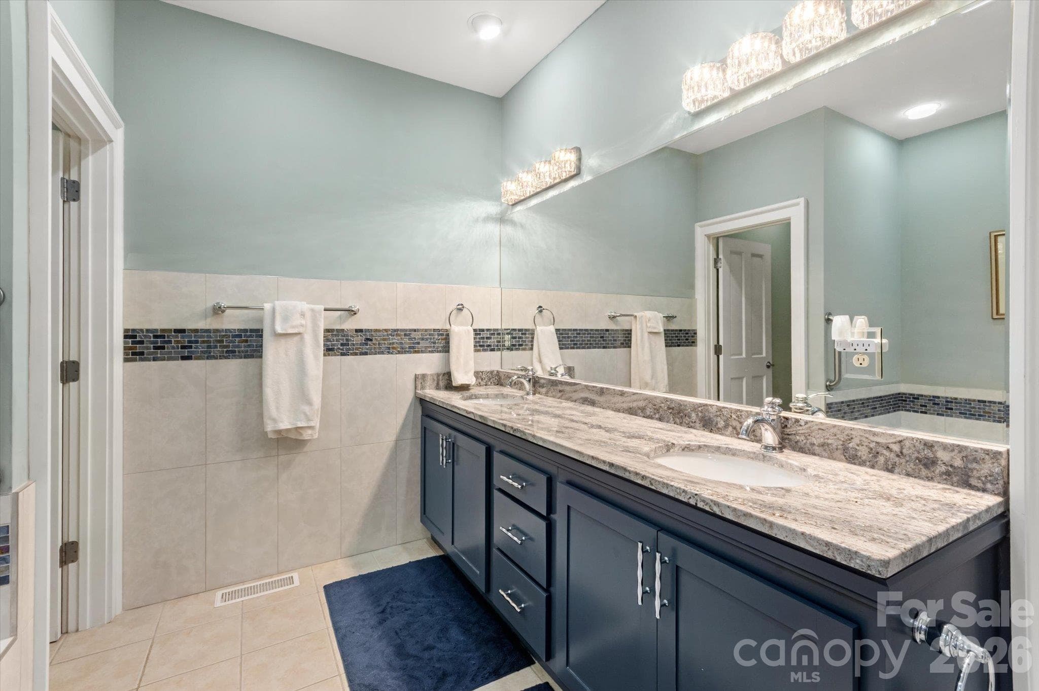 Single Family Residence at 22 Hollyberry Lane, Brevard, photo 15 of 43