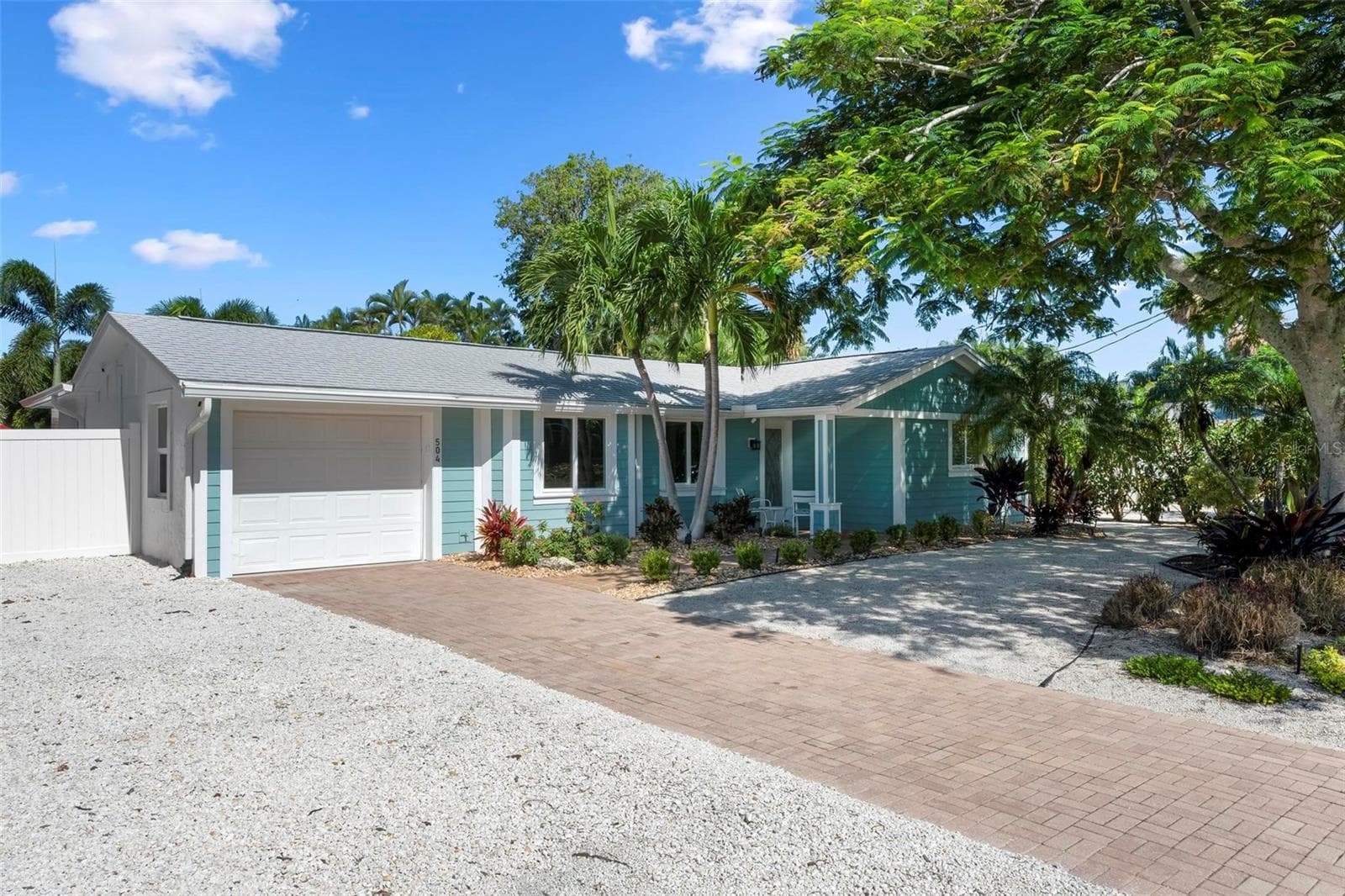 Front elevation - 504 69TH ST, HOLMES BEACH