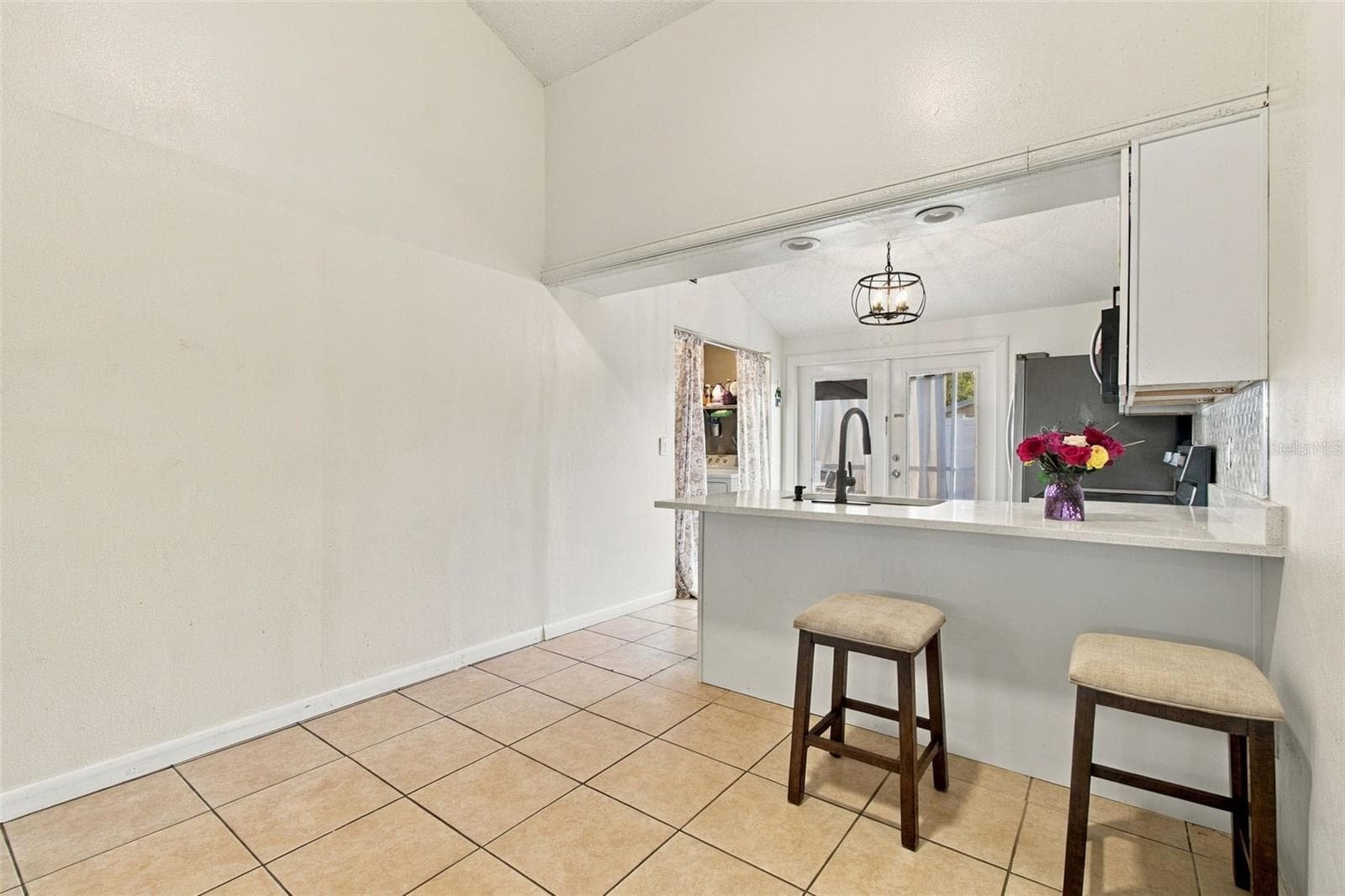 Single Family Residence at 10118 WHEATLEY HILLS CT, TAMPA, photo 18 of 82