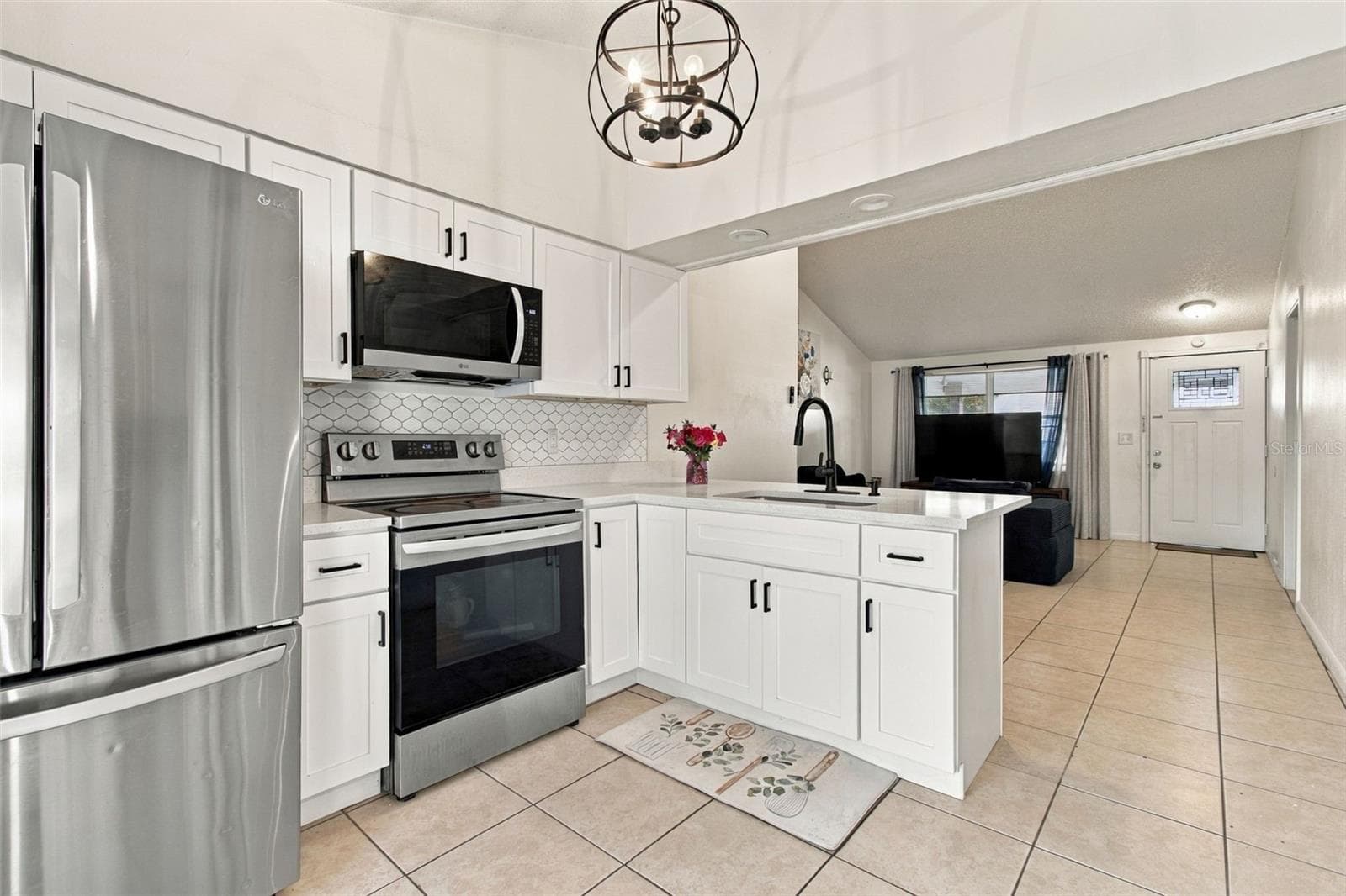 Single Family Residence at 10118 WHEATLEY HILLS CT, TAMPA, photo 22 of 82