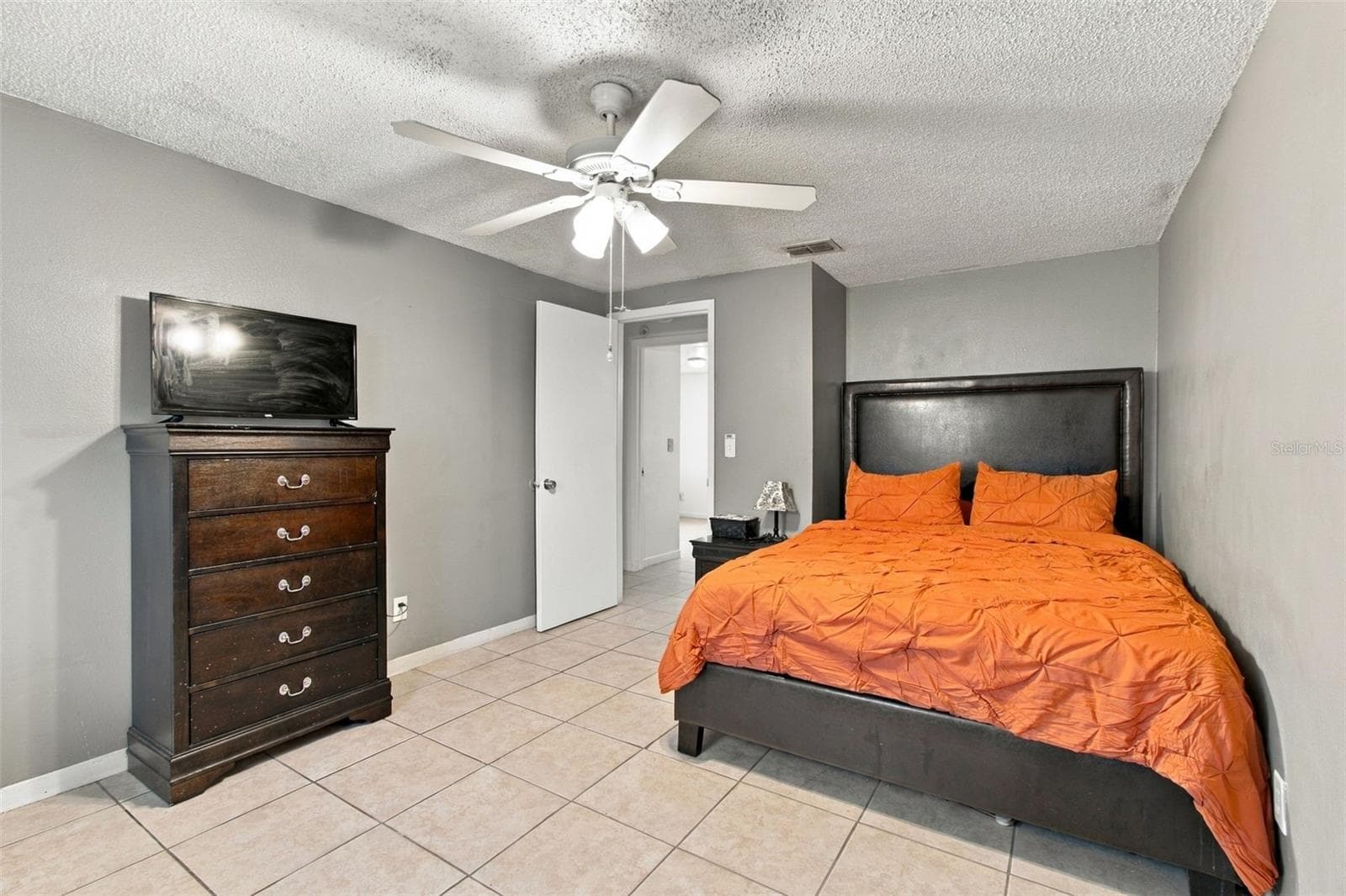 Single Family Residence at 10118 WHEATLEY HILLS CT, TAMPA, photo 38 of 82