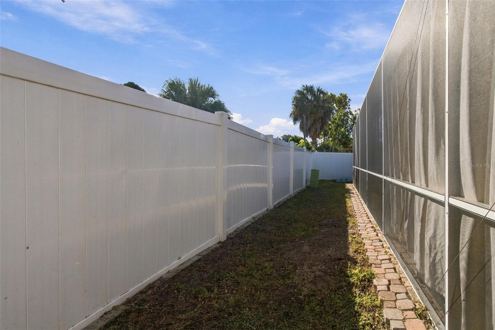 Single Family Residence at 10118 WHEATLEY HILLS CT, TAMPA, photo 59 of 82