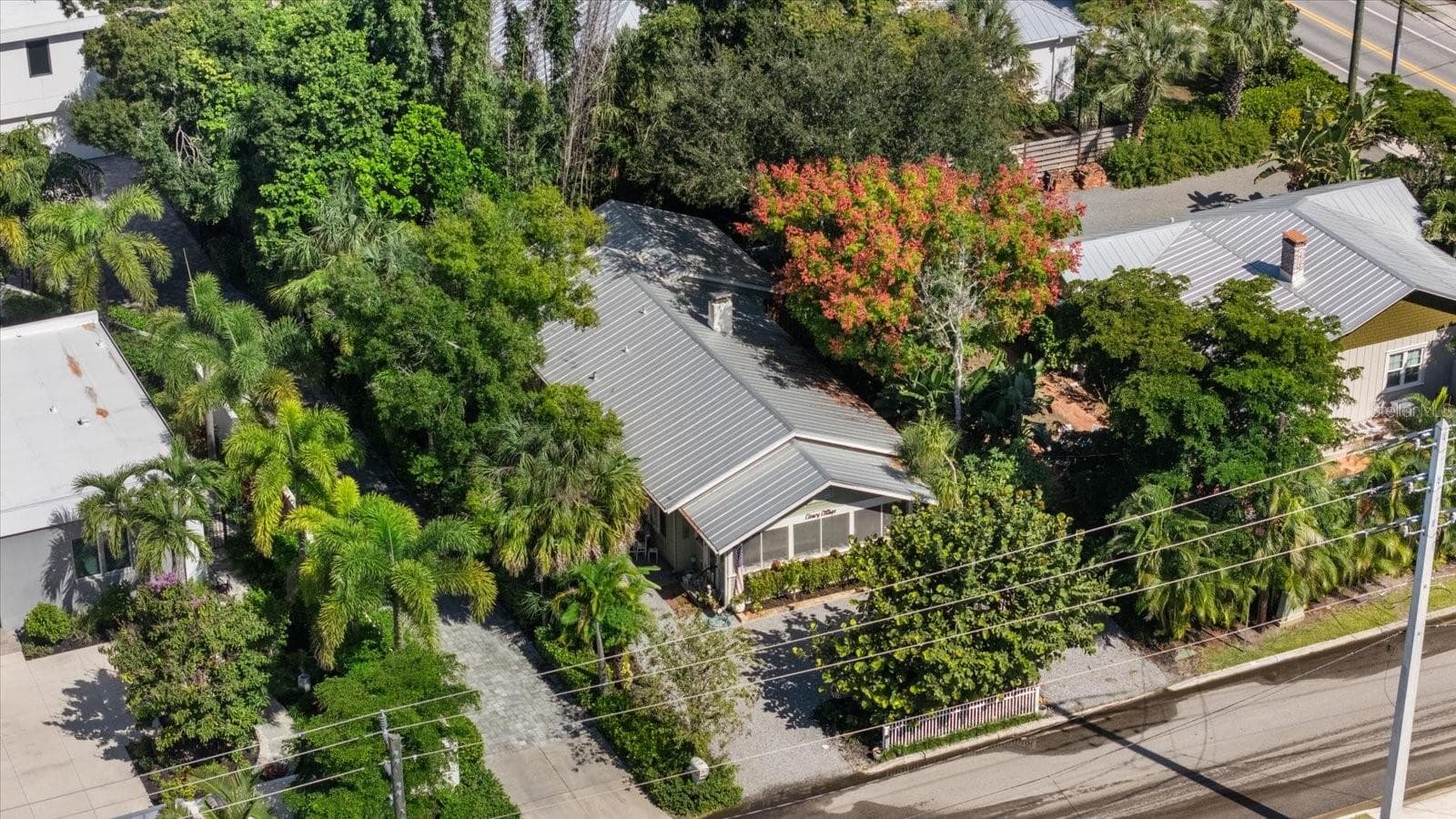 Single Family Residence at 1777 ALTA VISTA ST, SARASOTA, photo 4 of 79