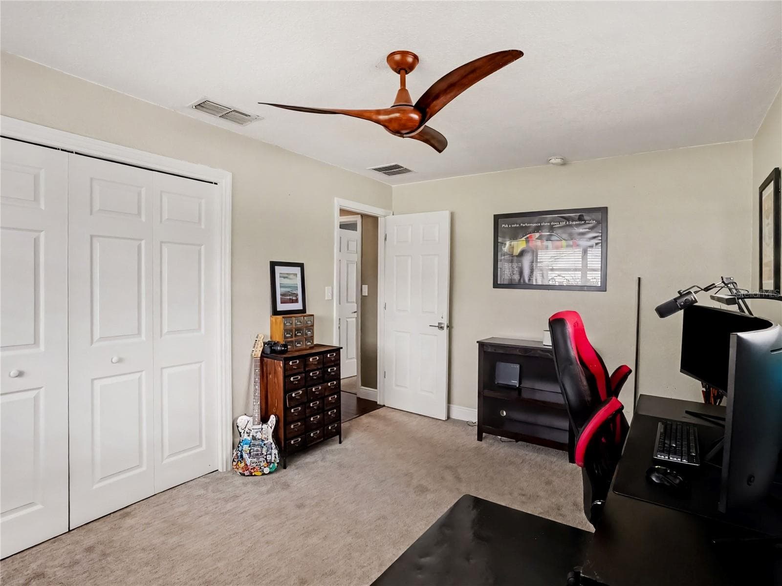 Single Family Residence at 5111 DARDEN AVE, BELLE ISLE, photo 16 of 27
