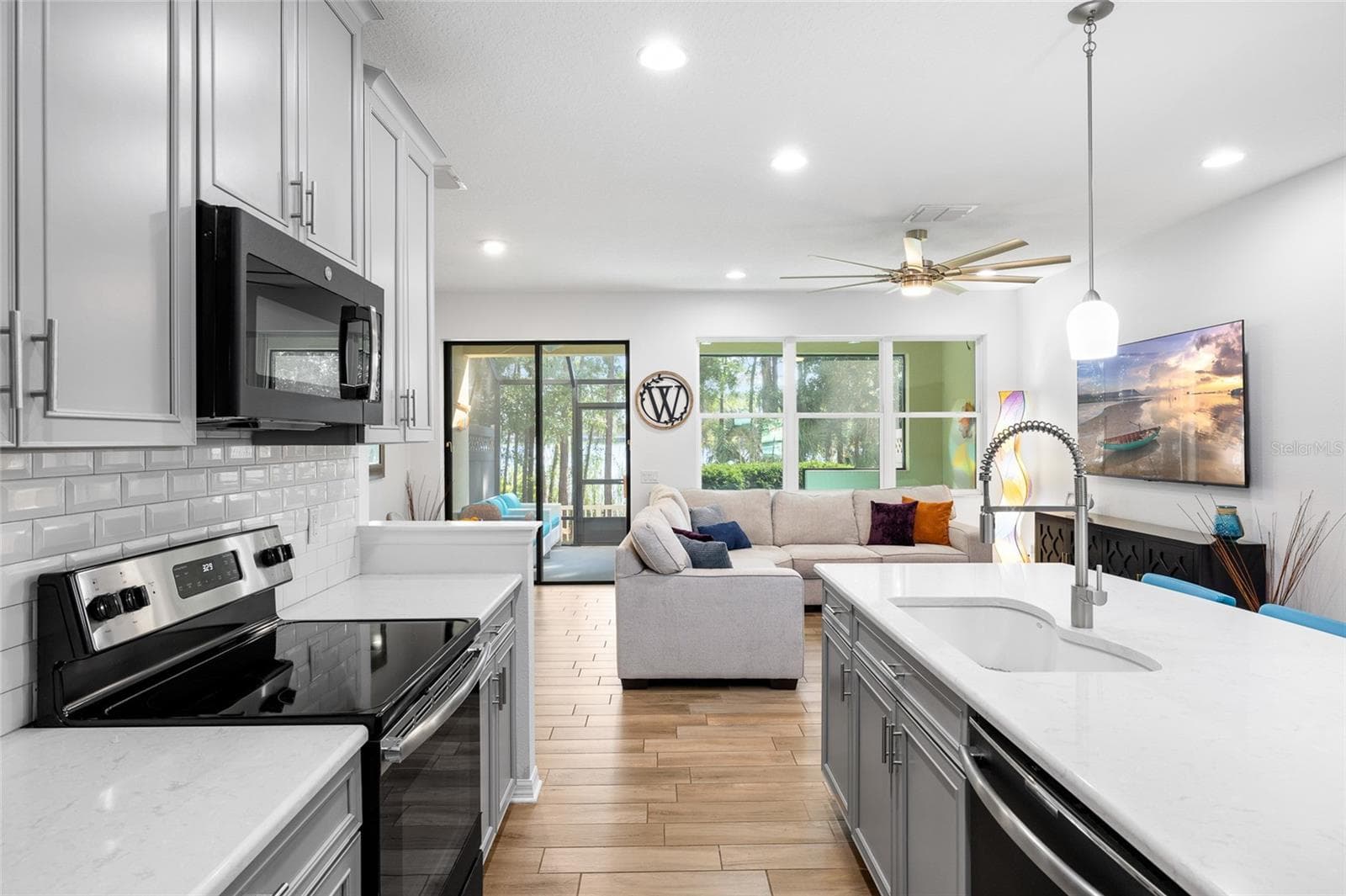 Townhouse at 11424 CROWNED SPARROW LN, TAMPA, photo 13 of 53