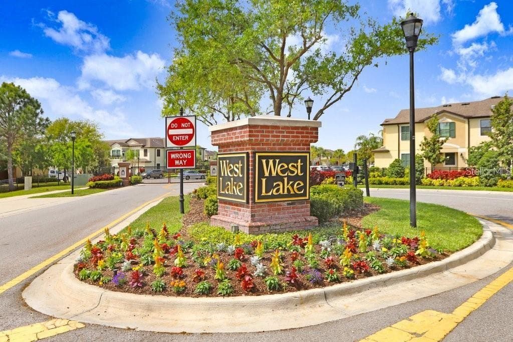 Townhouse at 11424 CROWNED SPARROW LN, TAMPA, photo 47 of 53