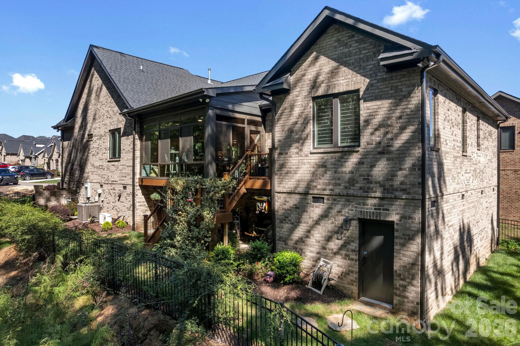 Single Family Residence at 1650 Sterling Branch Loop, Denver, photo 34 of 48