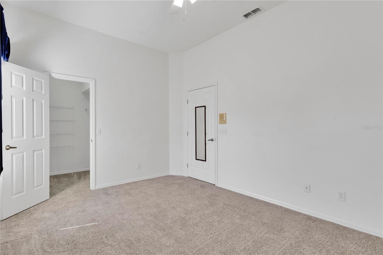 Single Family Residence at 639 LAKEHAVEN CIR, ORLANDO, photo 22 of 48