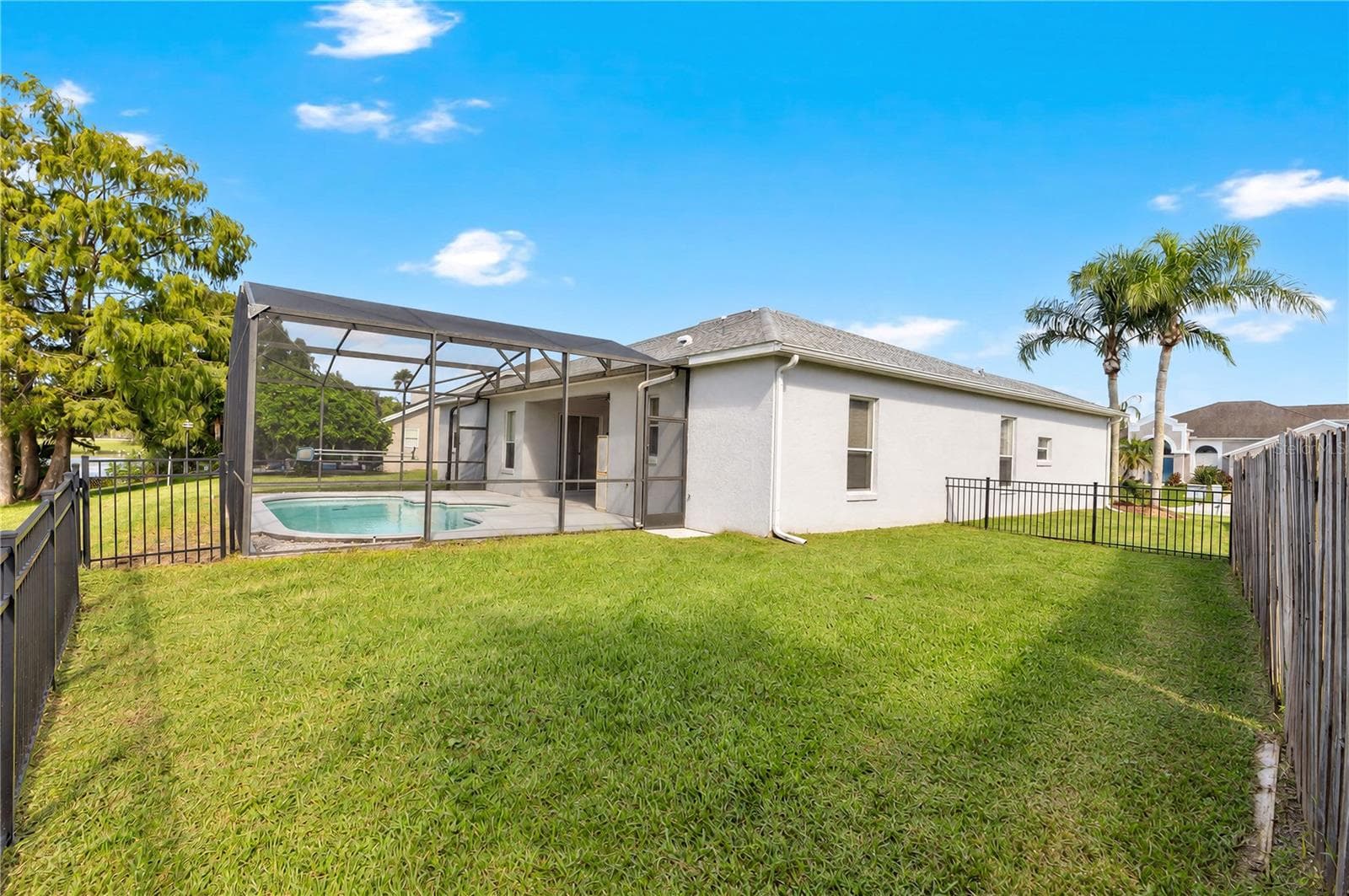 Single Family Residence at 639 LAKEHAVEN CIR, ORLANDO, photo 29 of 48