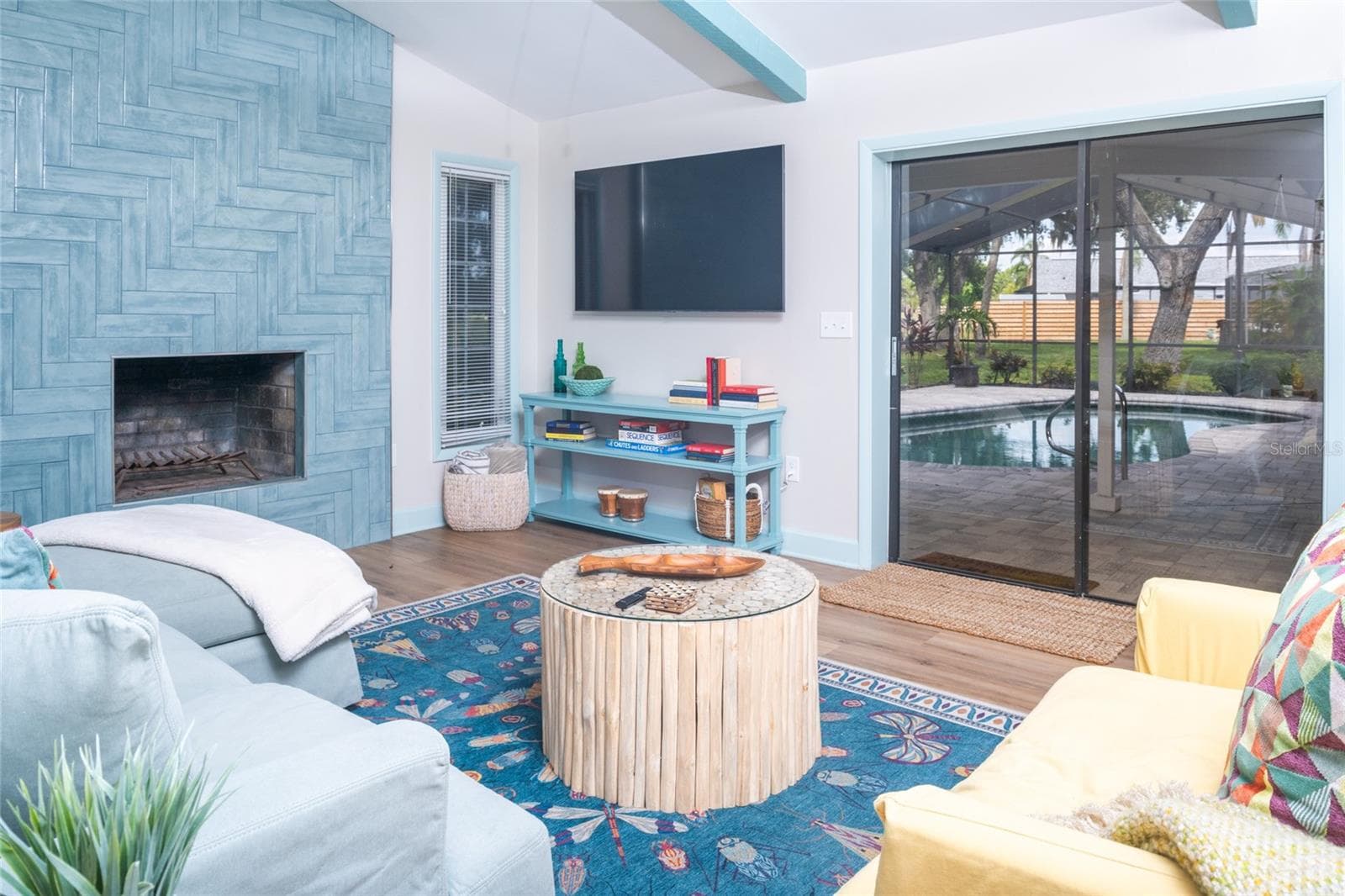 Family Room - 5005 CANTERBURY DR, SARASOTA