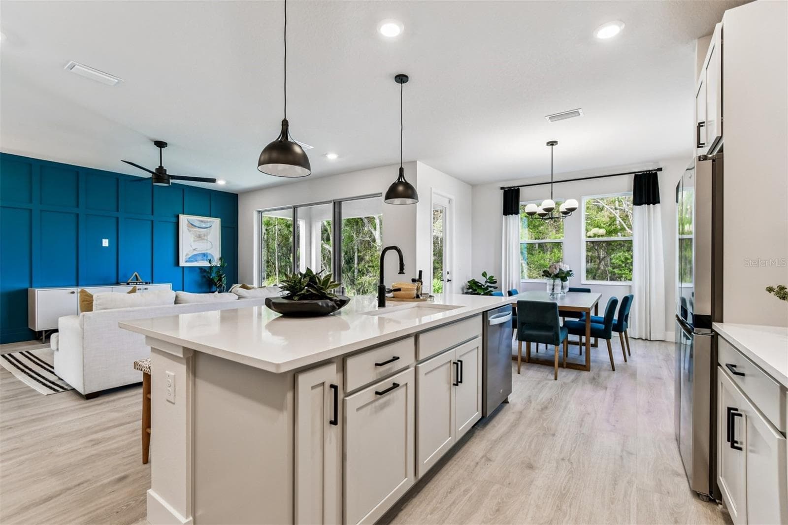 Kitchen - 3611 YELLOW CASSIA DR, WESLEY CHAPEL