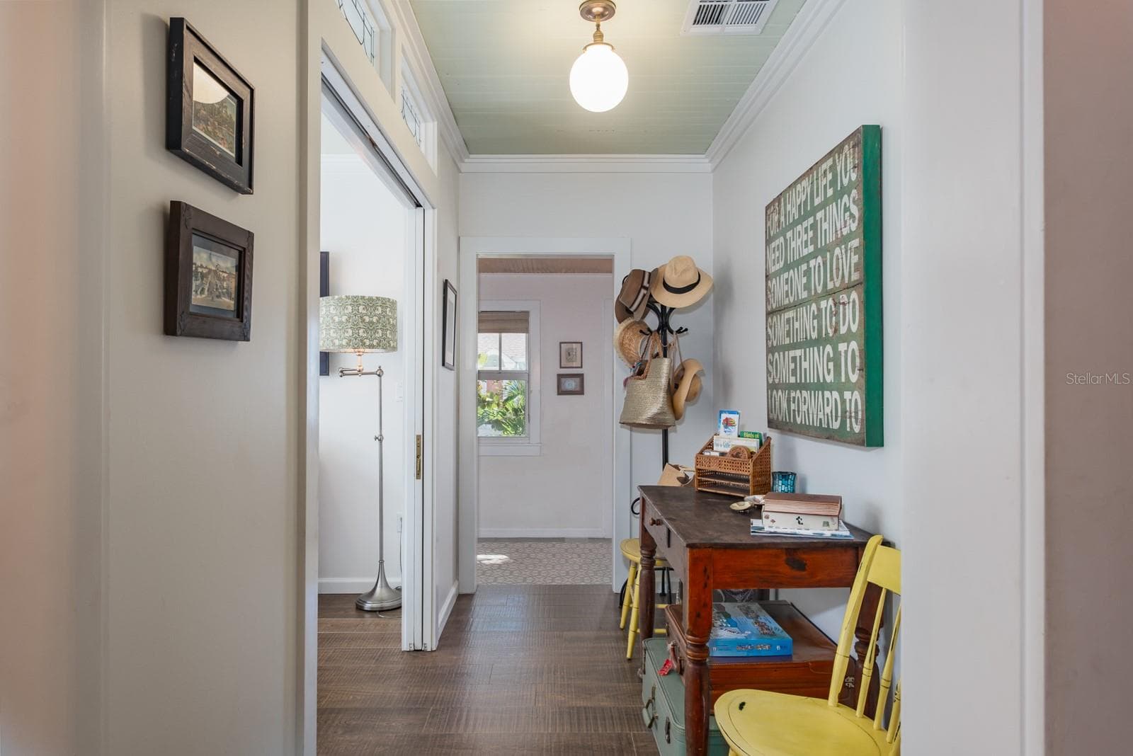 Main Cottage - 105 6TH AVE, ST PETE BEACH
