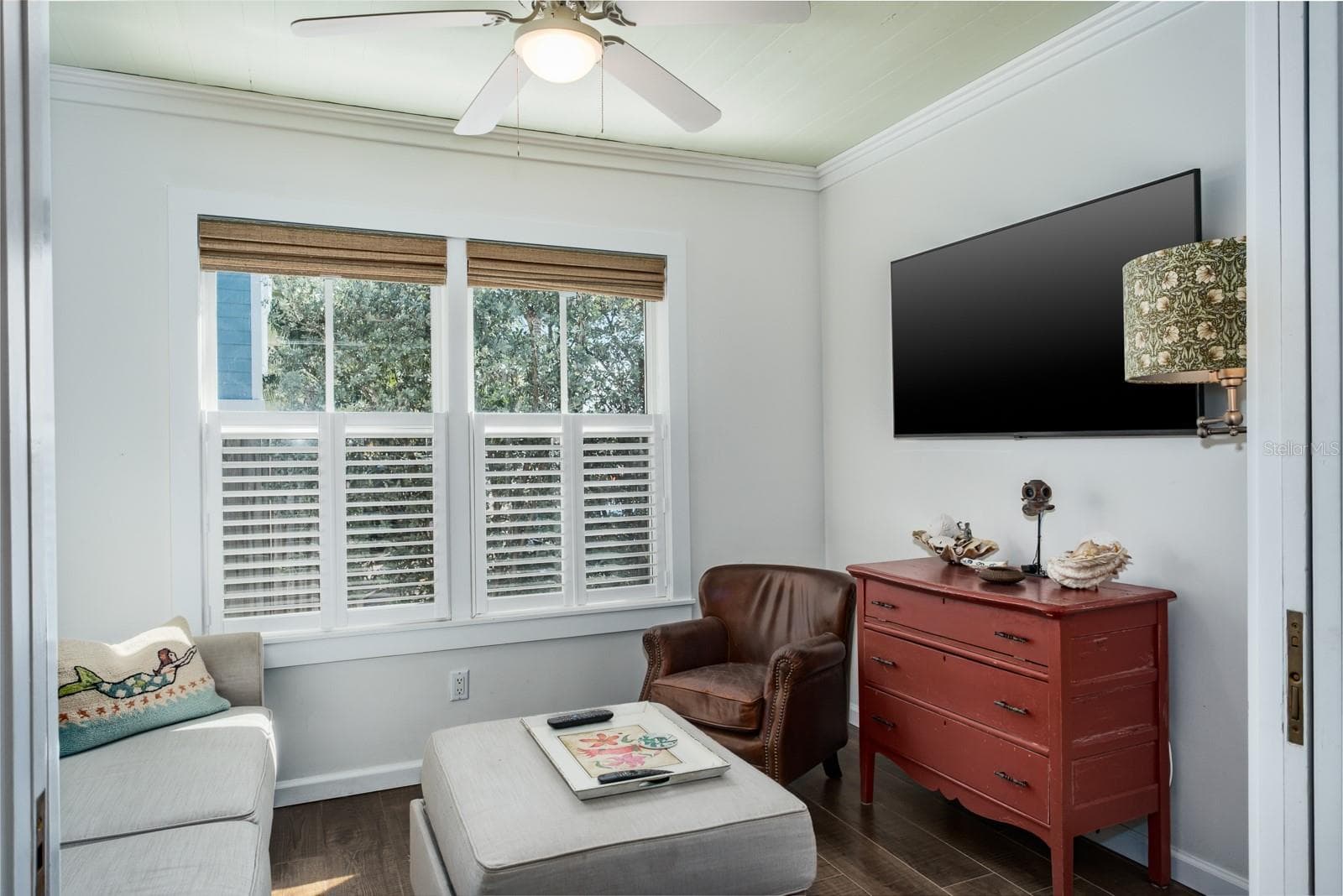 Main Cottage Bedroom - 105 6TH AVE, ST PETE BEACH