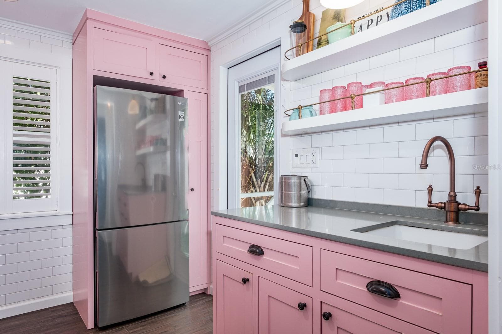 Back Cottage Kitchen - 105 6TH AVE, ST PETE BEACH