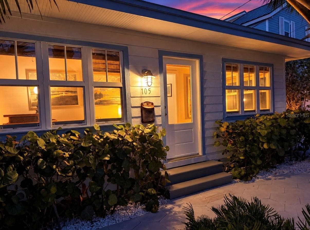 Single Family Residence at 105 6TH AVE, ST PETE BEACH, photo 36 of 42