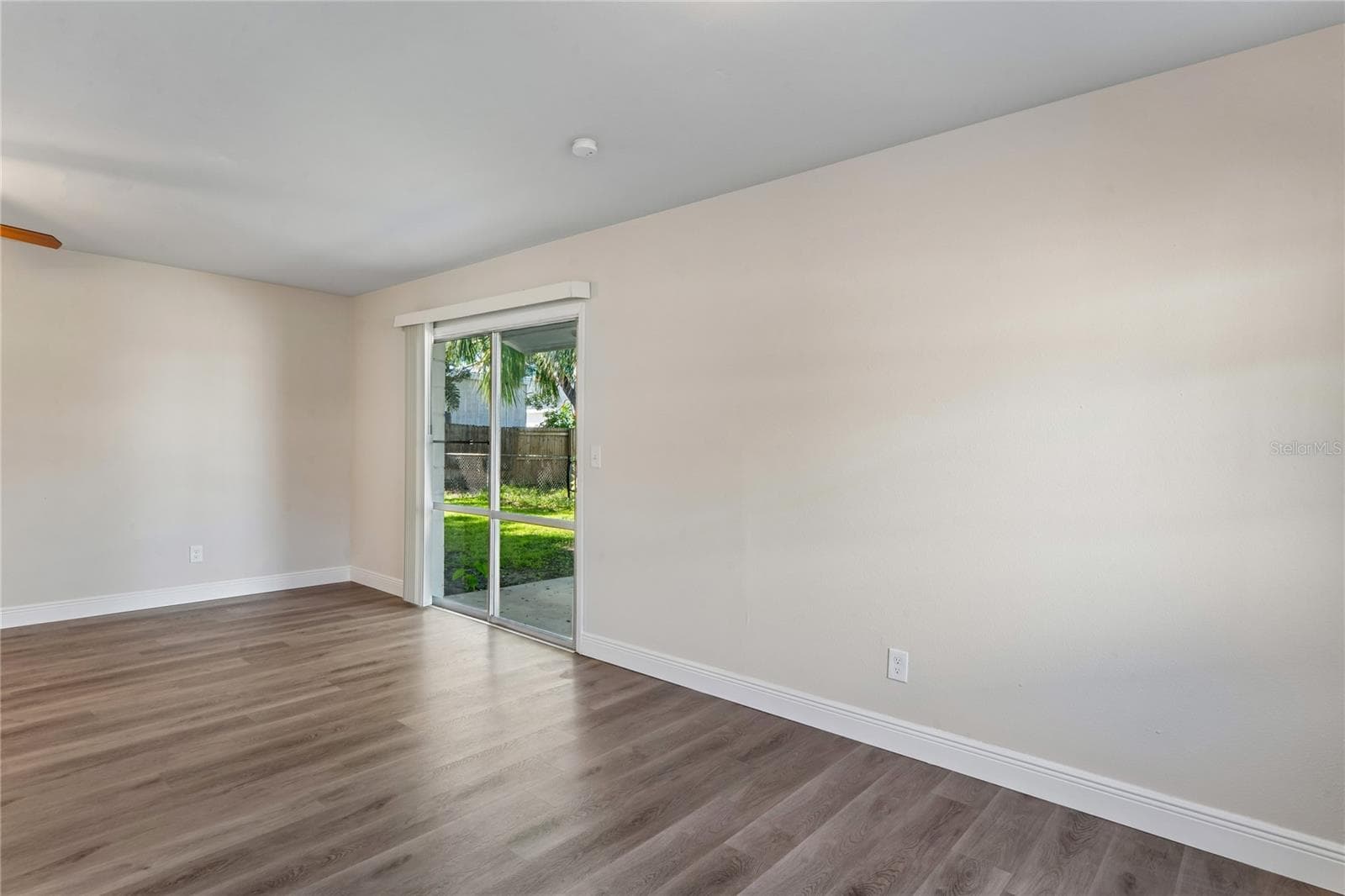 Single Family Residence at 4810 WYNWOOD DR, TAMPA, photo 10 of 25