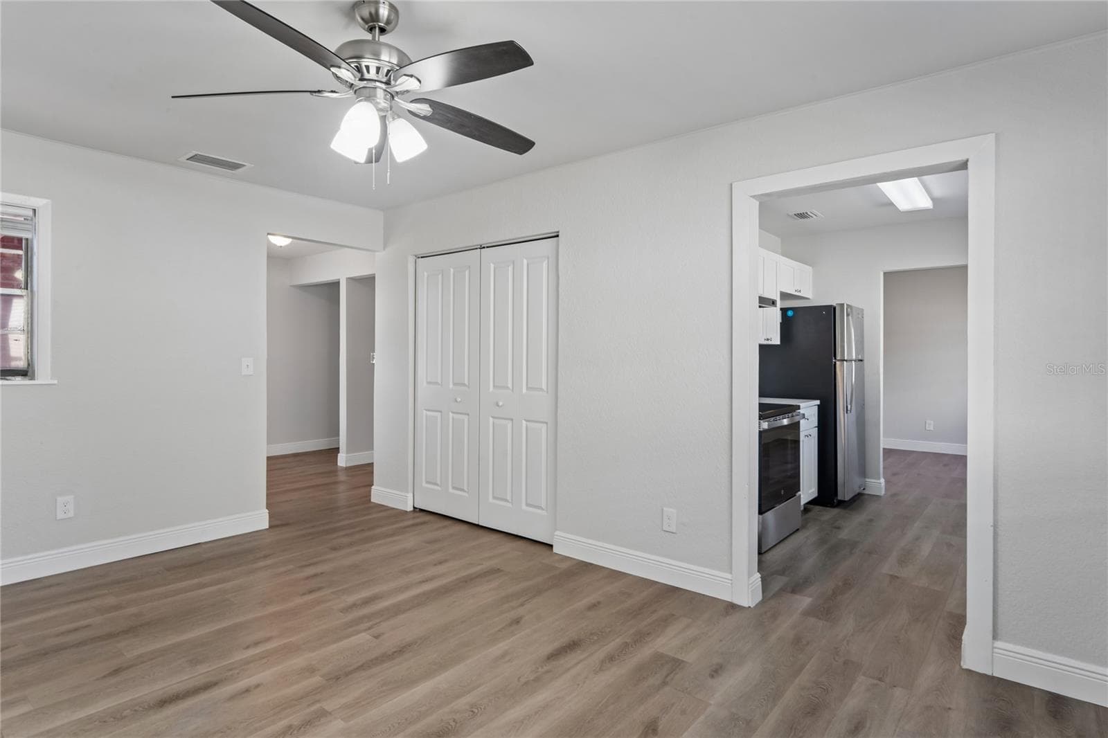 Single Family Residence at 4810 WYNWOOD DR, TAMPA, photo 11 of 25