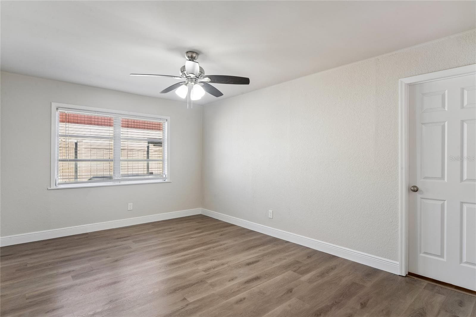 Single Family Residence at 4810 WYNWOOD DR, TAMPA, photo 12 of 25