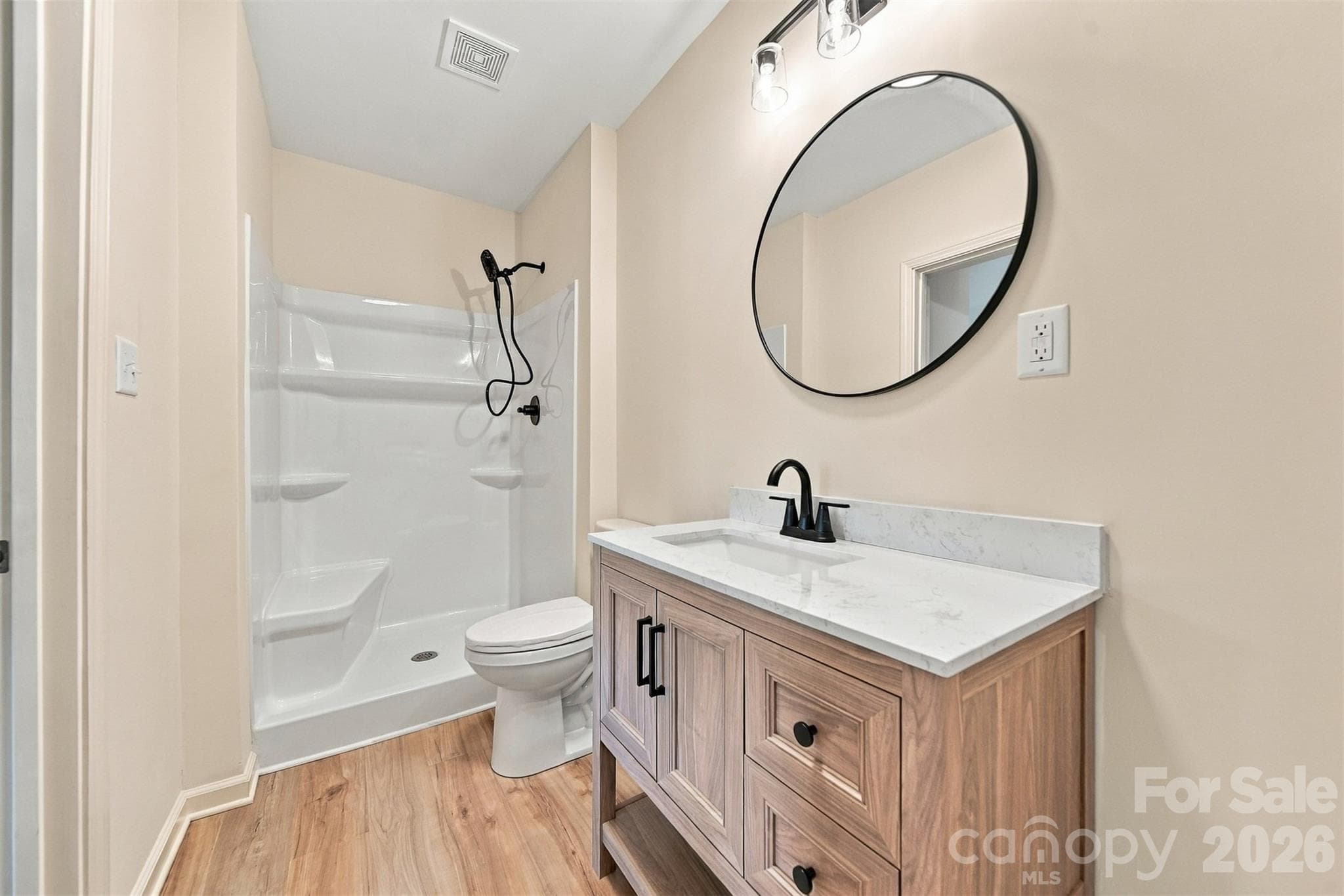 Full bath and laundry room connected to the den area! - 4176 Grace Chapel Road, Granite Falls