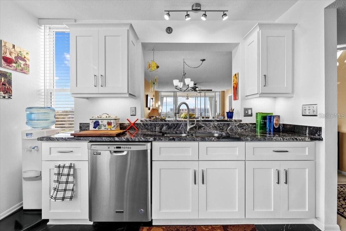 Condominium at 4460 FAIRWAYS BLVD #401, BRADENTON, photo 16 of 40