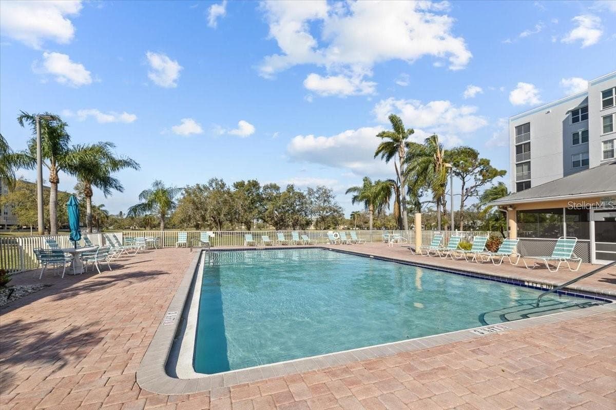Condominium at 4460 FAIRWAYS BLVD #401, BRADENTON, photo 28 of 40