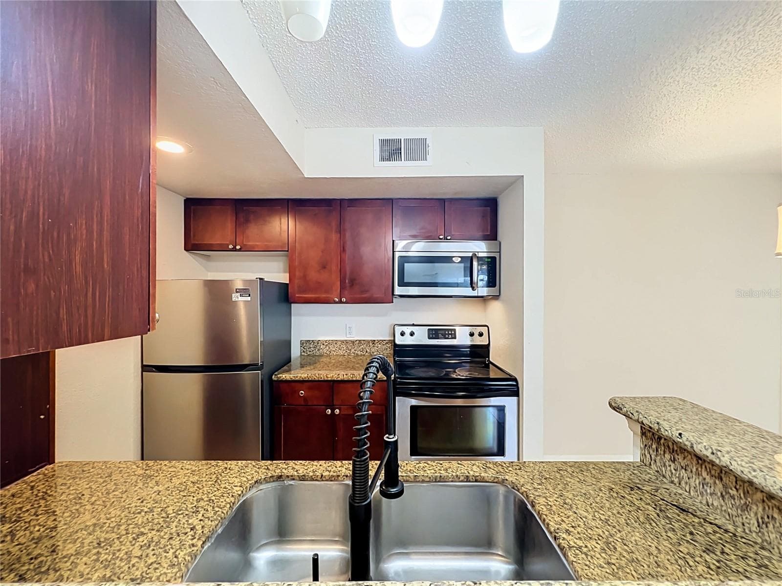 Quadruplex at 5116 CONROY RD #23, ORLANDO, photo 41 of 100