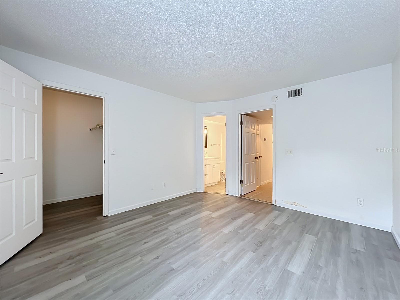 Quadruplex at 5116 CONROY RD #23, ORLANDO, photo 80 of 100