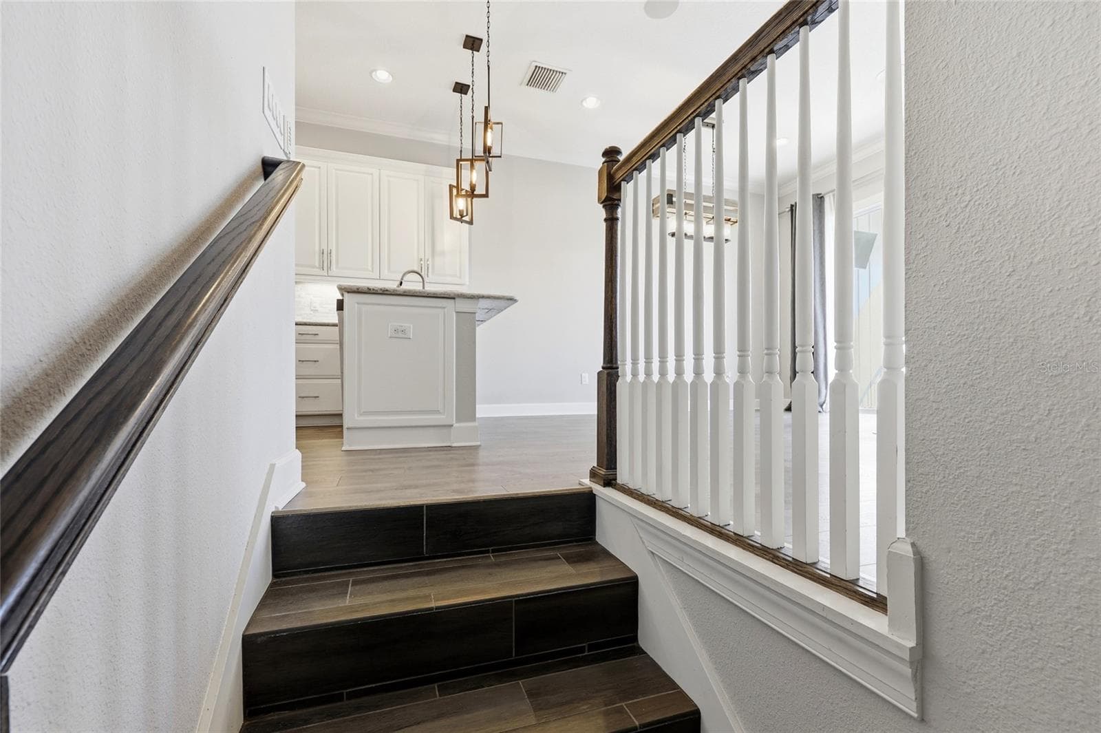 Townhouse at 6072 MOORINGS DR S, ST PETERSBURG, photo 22 of 64