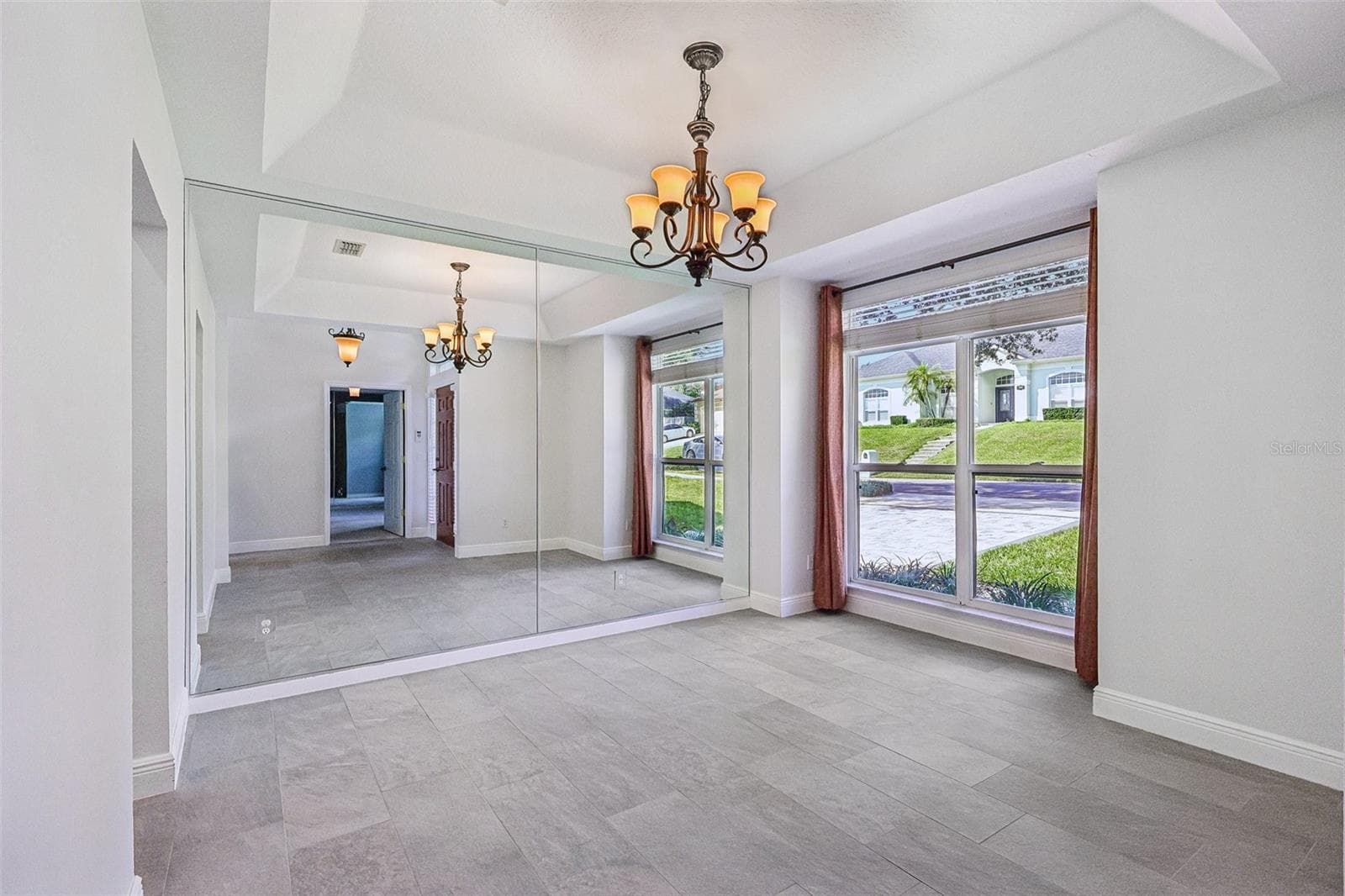 Single Family Residence at 1113 HAWTHORNE COVE DR, OCOEE, photo 7 of 43