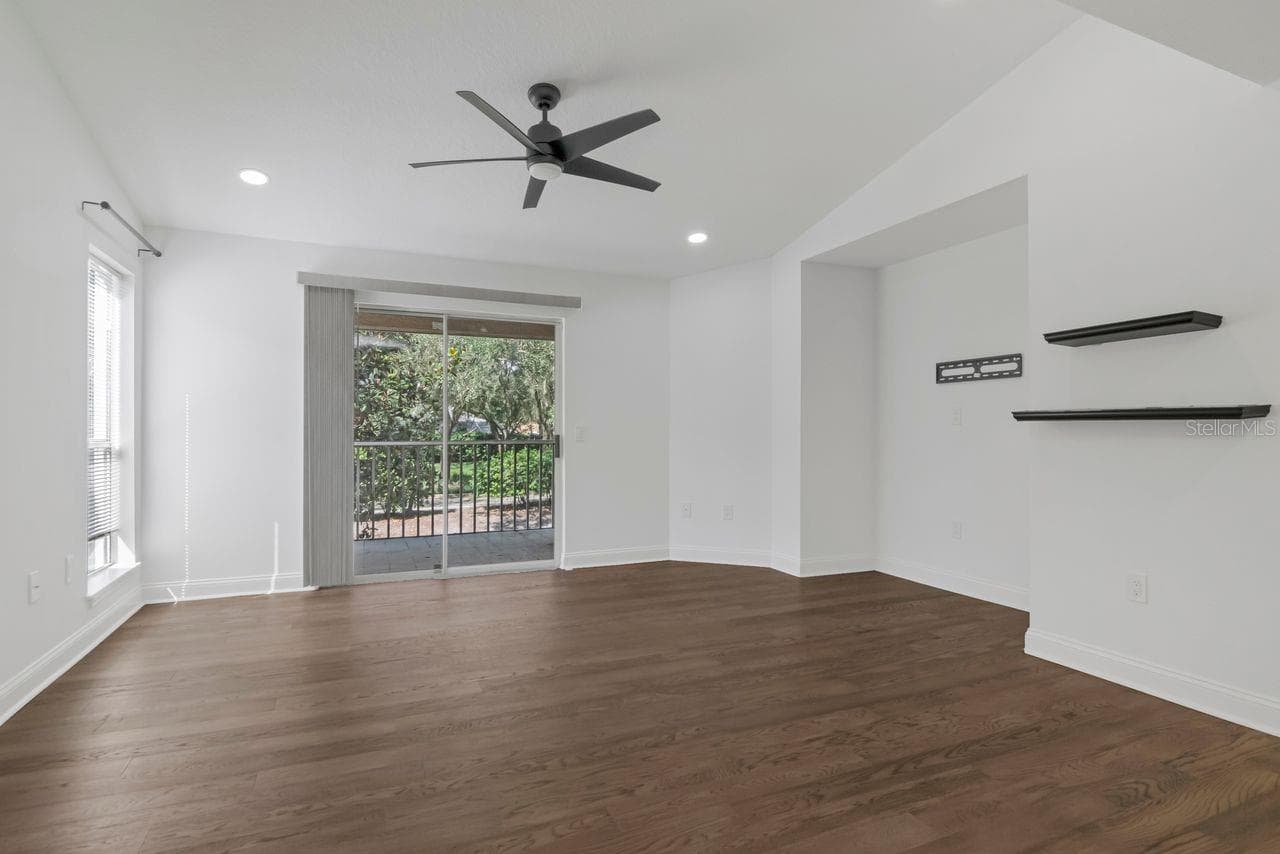 Condominium at 9481 HIGHLAND OAK DR. #514, TAMPA, photo 5 of 30
