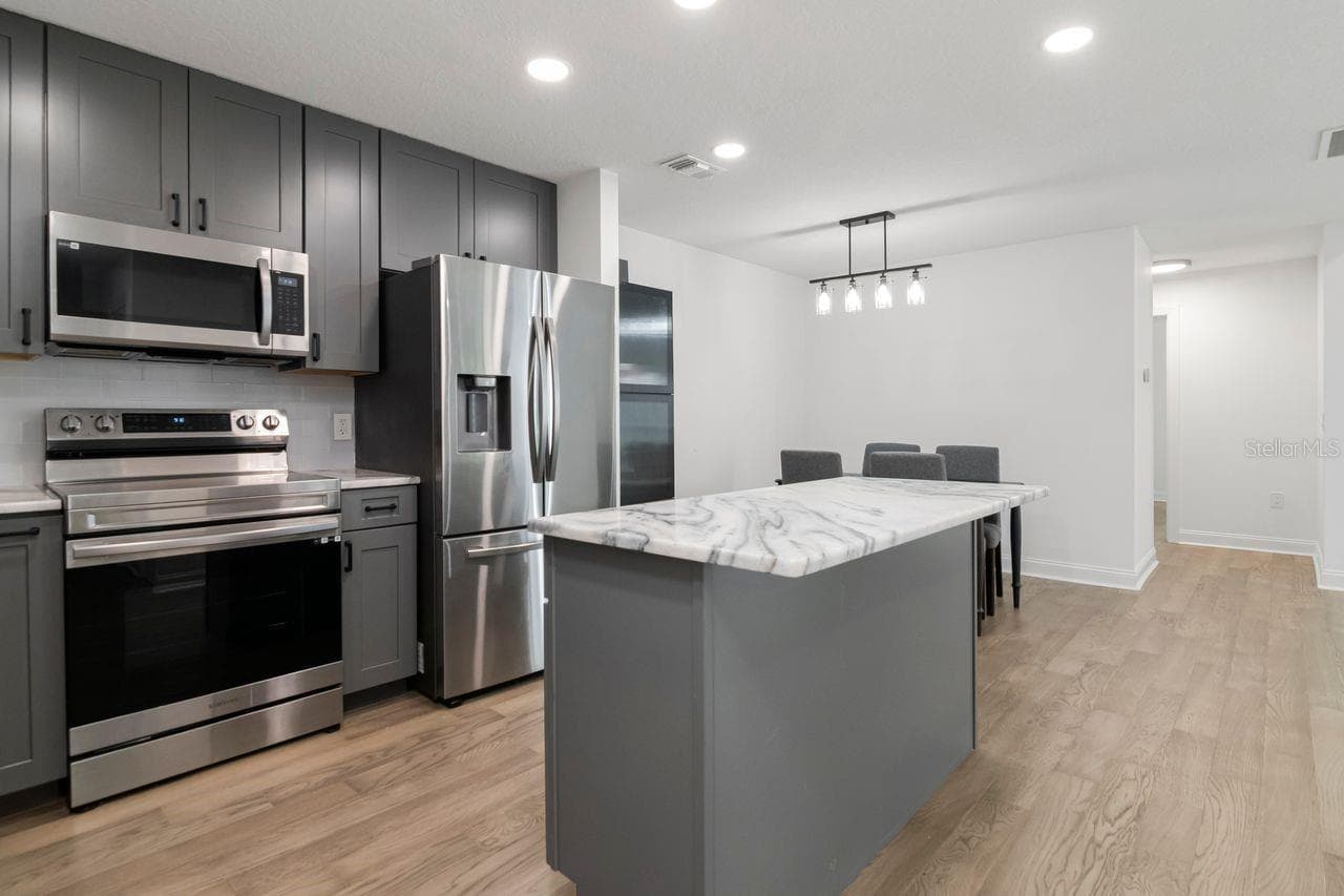 Condominium at 9481 HIGHLAND OAK DR. #514, TAMPA, photo 12 of 30