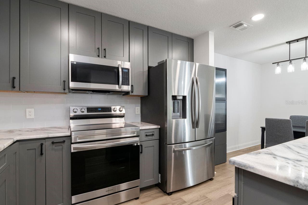 Condominium at 9481 HIGHLAND OAK DR. #514, TAMPA, photo 13 of 30