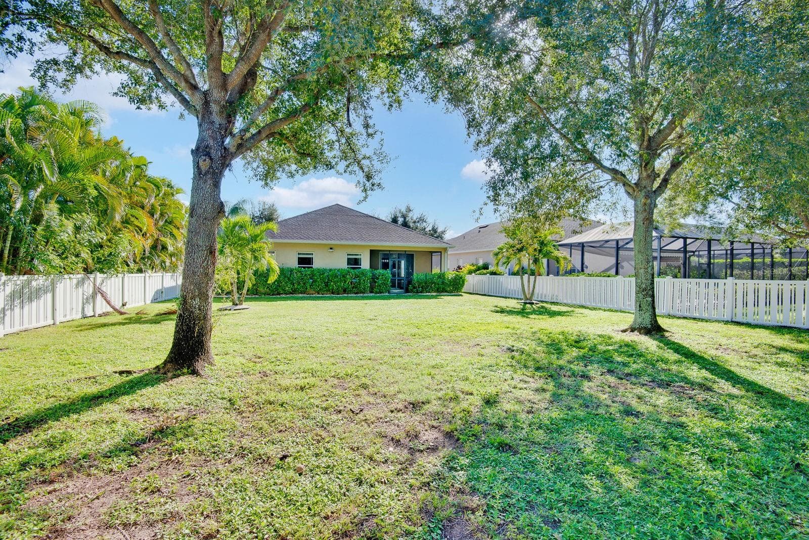 Single Family Residence at 4914 TORREY PINES RUN, BRADENTON, photo 38 of 78