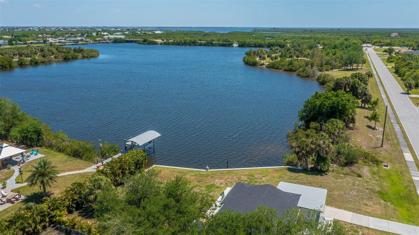 Single Family Residence at 3404 LAKE VIEW BLVD, PORT CHARLOTTE, photo 2 of 101
