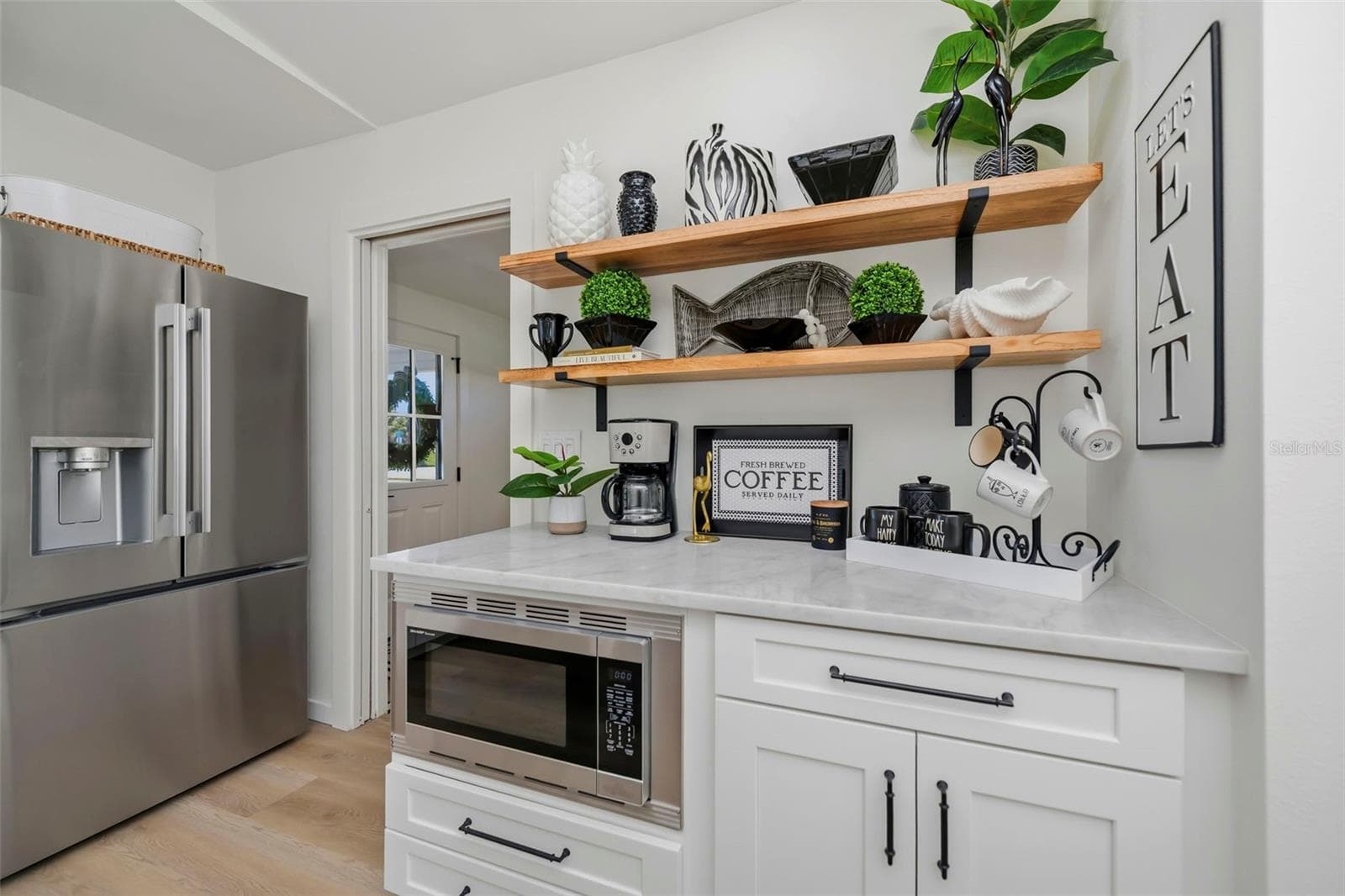 Single Family Residence at 3404 LAKE VIEW BLVD, PORT CHARLOTTE, photo 19 of 101